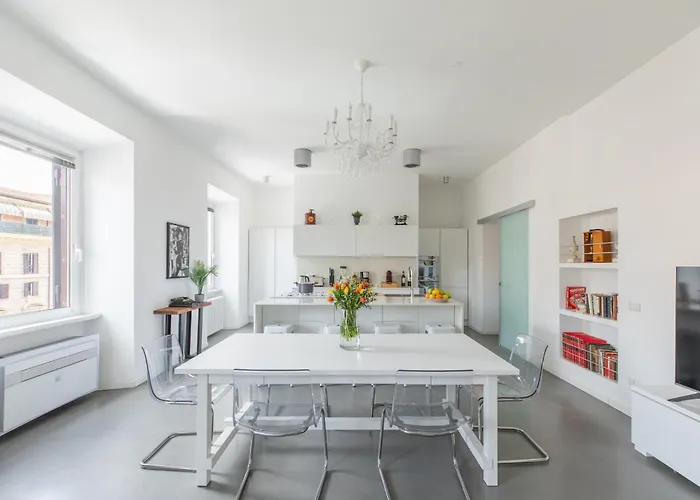 Trastevere Modern 4br 4baths, Wifi, Ac, Custom Kitchen, Living *