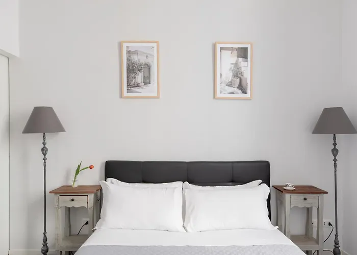 Apartment Trastevere Modern 4br 4baths, Wifi, Ac, Custom Kitchen, Living Rom