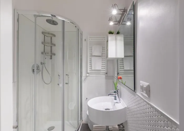 Apartment Trastevere Modern 4br 4baths, Wifi, Ac, Custom Kitchen, Living