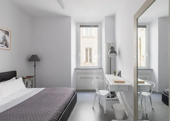Trastevere Modern 4br 4baths, Wifi, Ac, Custom Kitchen, Living Apartment