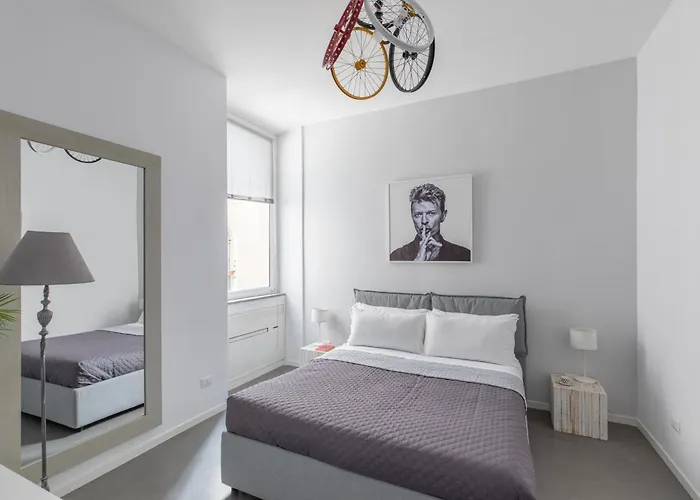 Trastevere Modern 4br 4baths, Wifi, Ac, Custom Kitchen, Living *