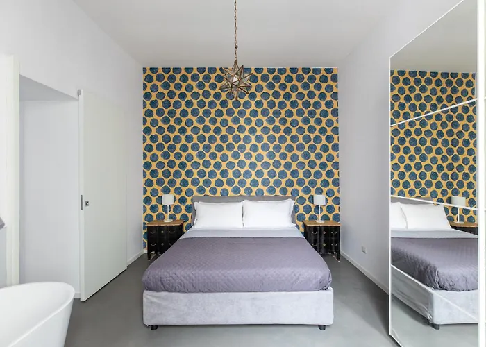 Trastevere Modern 4br 4baths, Wifi, Ac, Custom Kitchen, Living Apartment