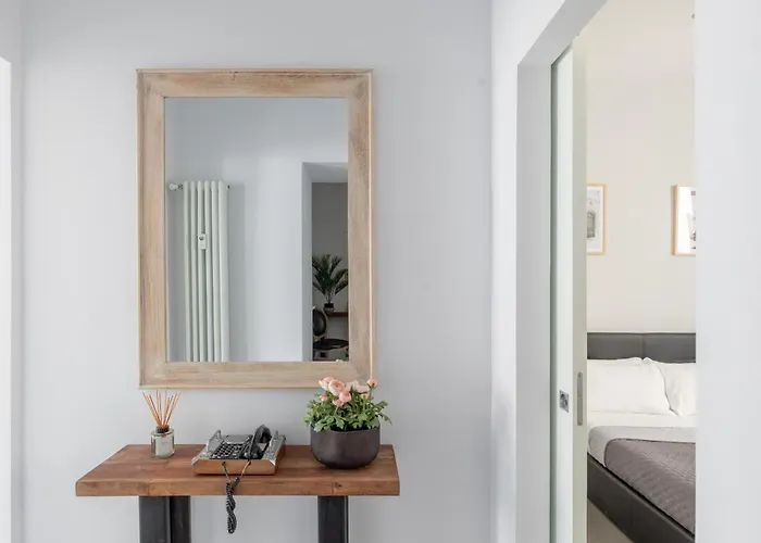Apartment Trastevere Modern 4br 4baths, Wifi, Ac, Custom Kitchen, Living Rom